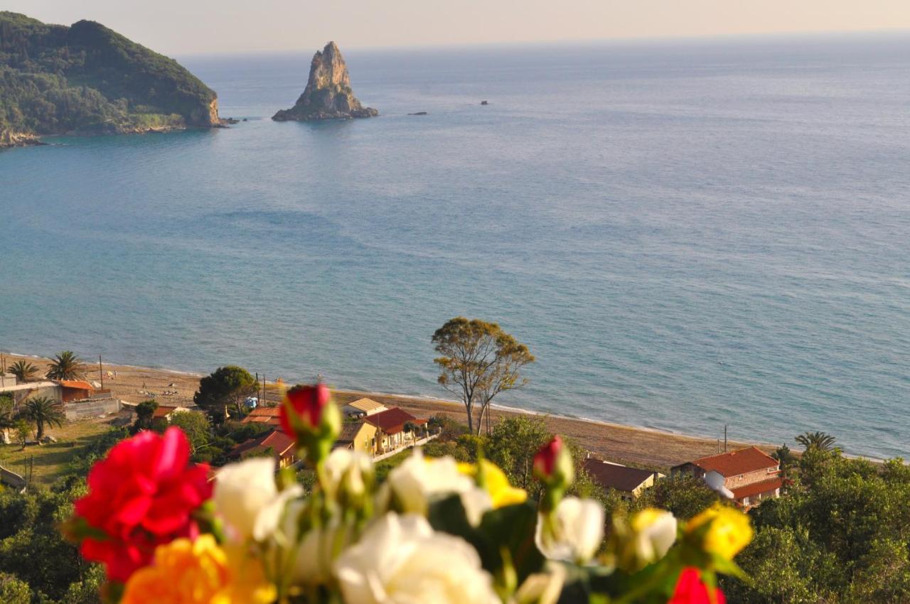 Beach House Yannis 3 In Agios Gordios Beach On Corfu ภายนอก รูปภาพ